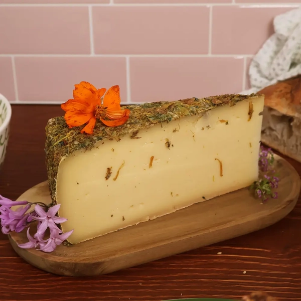 Tomme aux Fleurs - Image 1